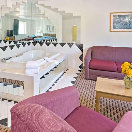 Super 8 By Wyndham Canonsburg/Pittsburgh Area Екстер'єр фото
